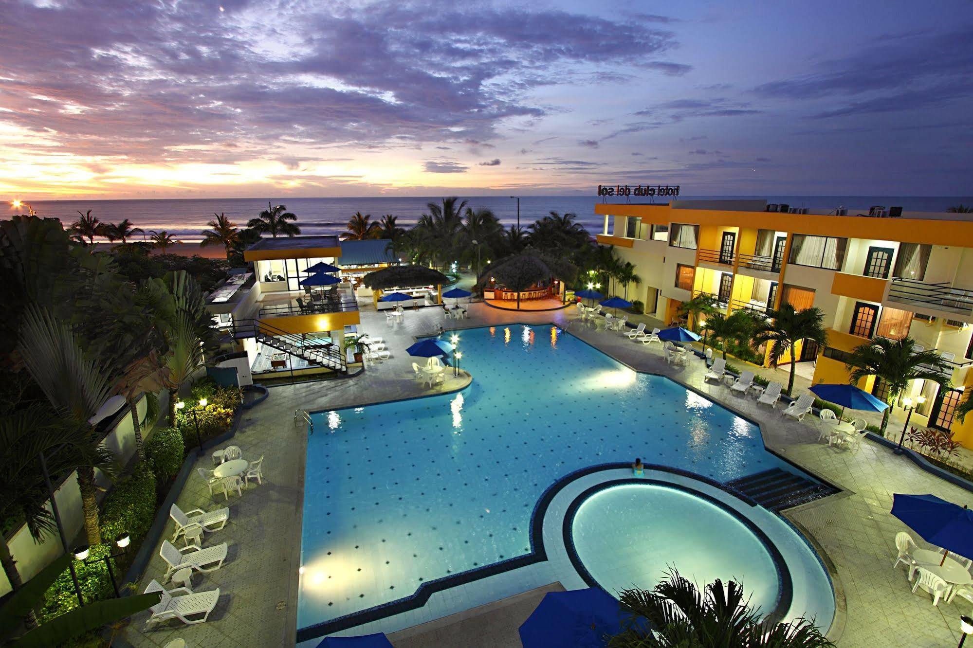 Hotel Club Del Sol Atacames Exteriér fotografie